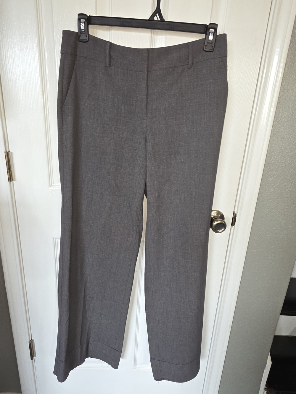 New York & Company Women's Gray Straight-Leg Dress Pants